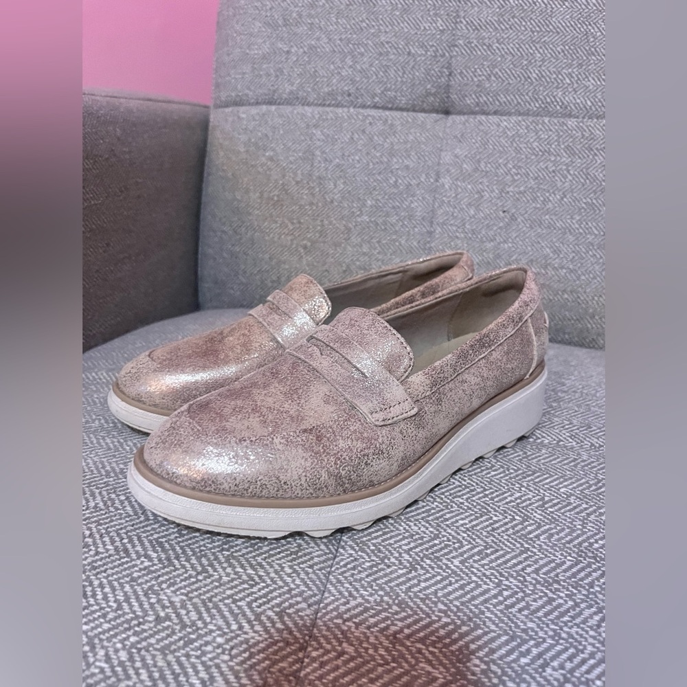 Clarks Women's Sharon Ranch Penny Loafer‎
